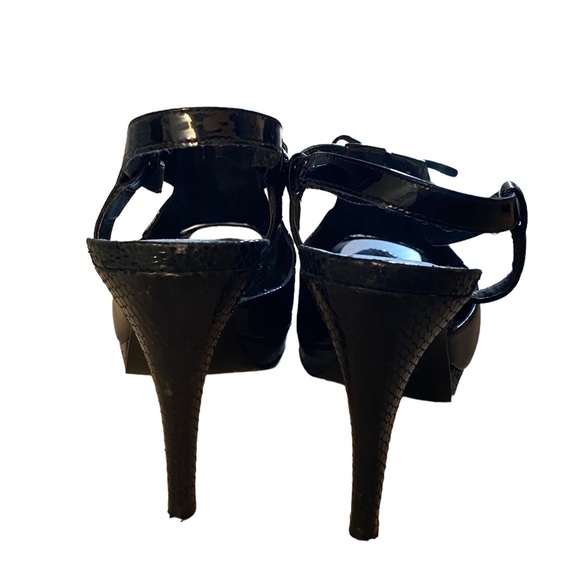 BCBG - BCBGirls womens size 9.5 patent leather Y2K tuxedo style sling back pumps - Picture 9 of 12